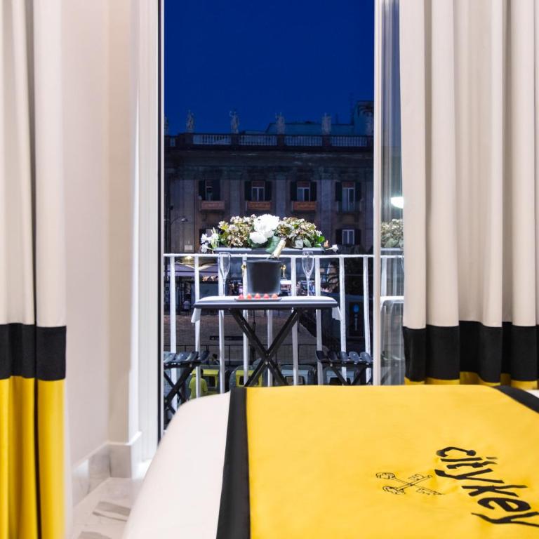 Citykey Napoli - Bed & Breakfast - Camera Matrimoniale Deluxe con Balcone - 3