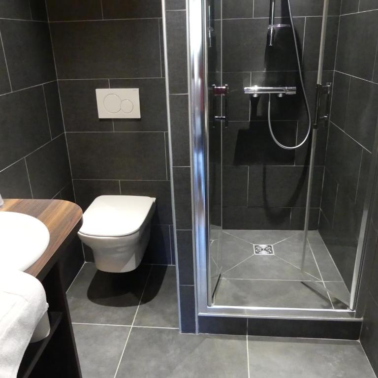 Hôtel Viallet - Suite avec Balcon (4 Adultes) - 2