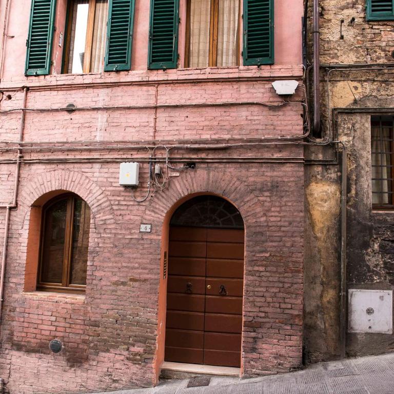 Cozy Apartment in the heart of Siena - Two-Bedroom Apartment - 20
