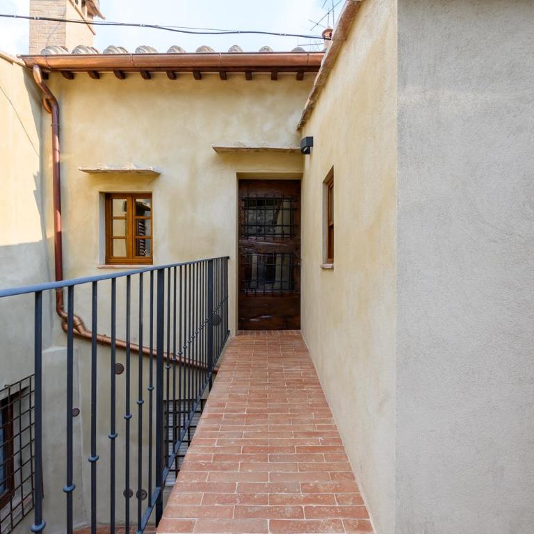 CASA DEL MEDIOEVO - Two-Bedroom Apartment - 10