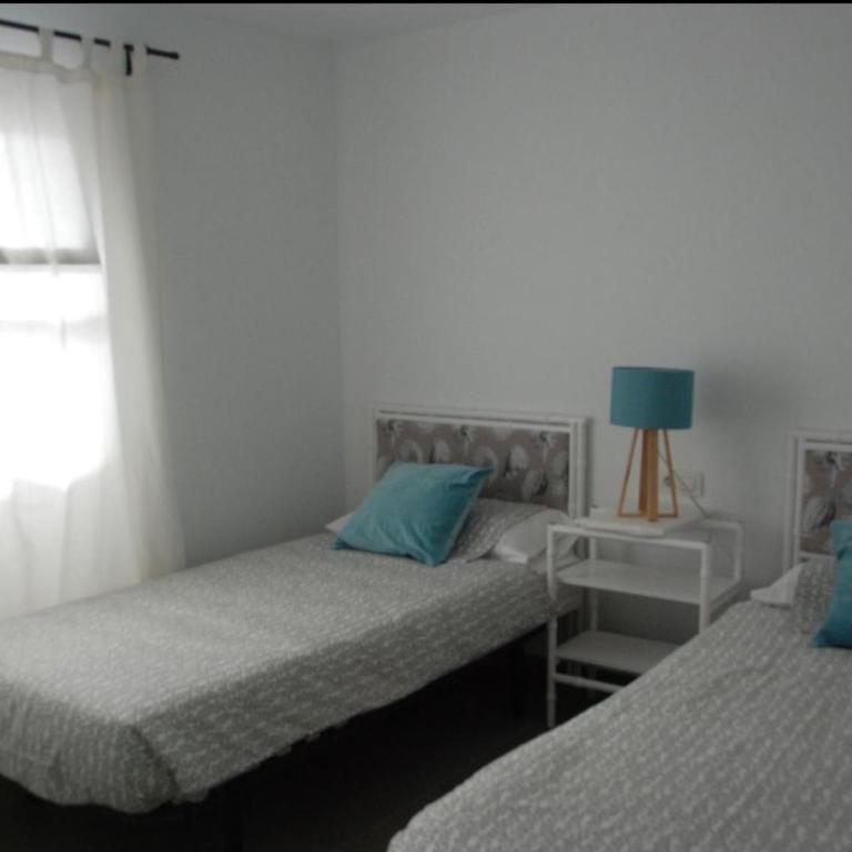 Bonito y espacioso apartamento al lado de la playa. - Appartement 2 Chambres - 10