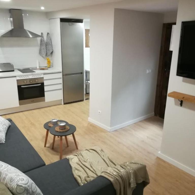 Apartamento Ilarcuris con patio privado - Apartamento de 2 dormitorios - 48