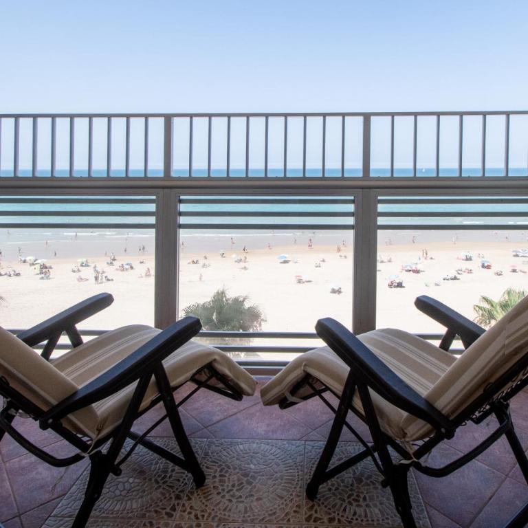 Apartamento Paseo Maritimo 27 - Apartamento con vistas al mar - 35