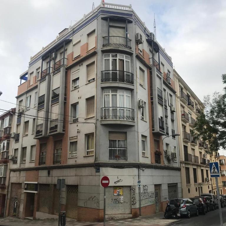 Renovado y muy cerca del centro urbano - Two-Bedroom Apartment - 18