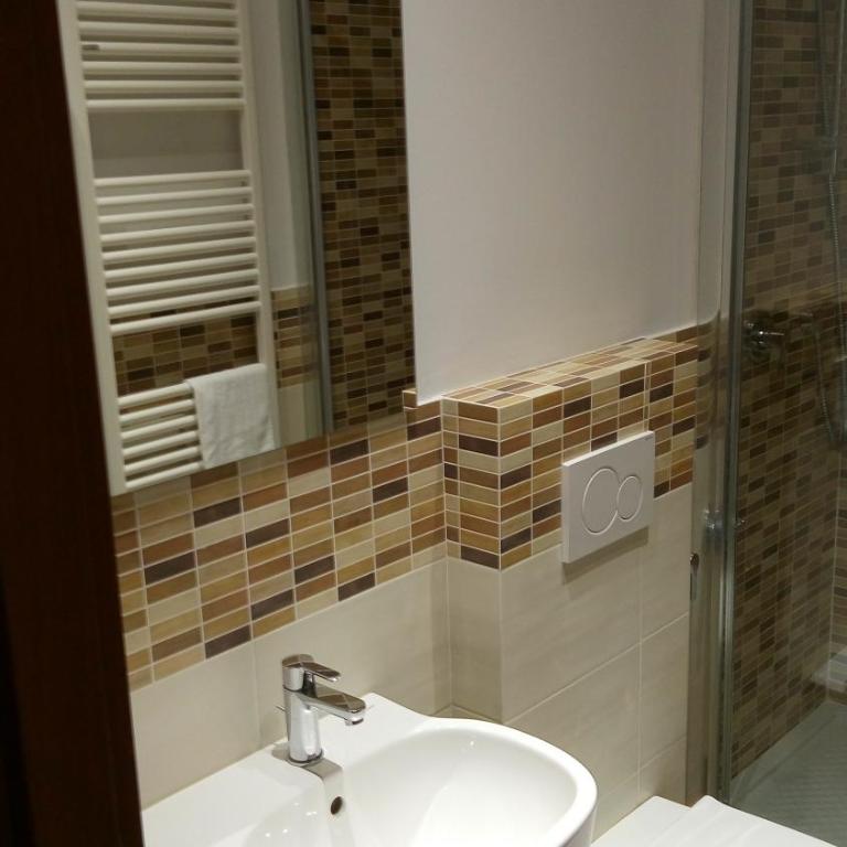 Accanto al Duomo - Camera Matrimoniale/Doppia con Letti Singoli con Bagno Privato - 5