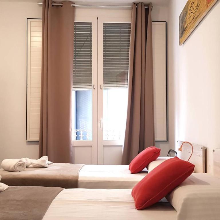 Hostal la Palmera - Twin Room with Private Bathroom - 5