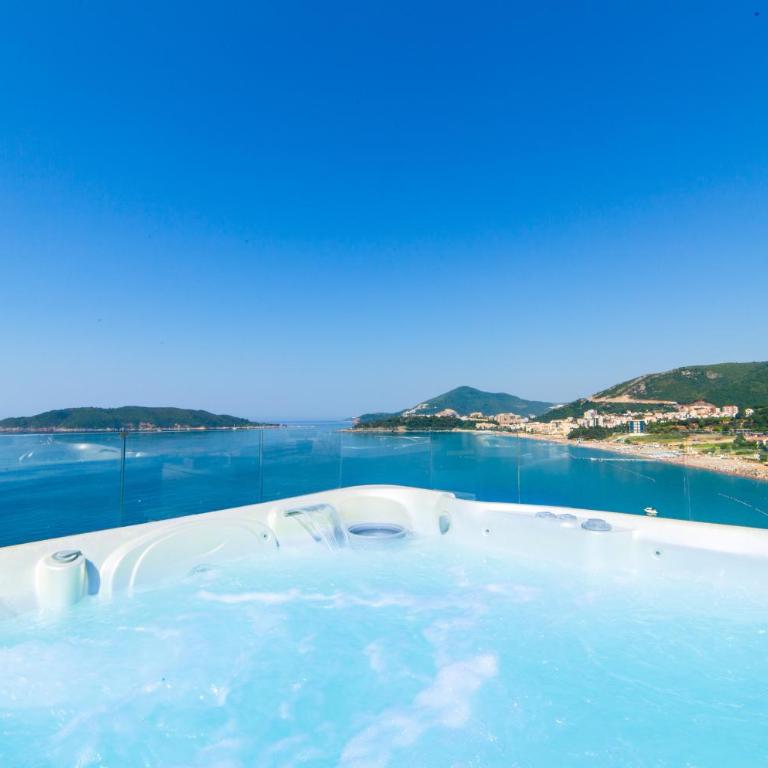 Hotel Ponta Nova - Deluxe Double Room with Sea View - 5