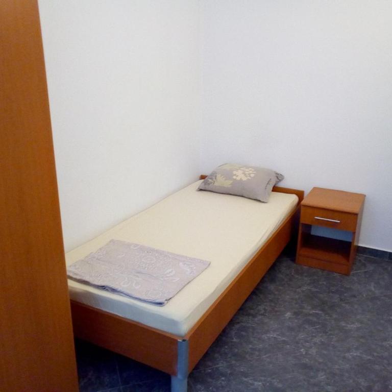 Helena Holiday Home - Two-Bedroom Apartment - 5