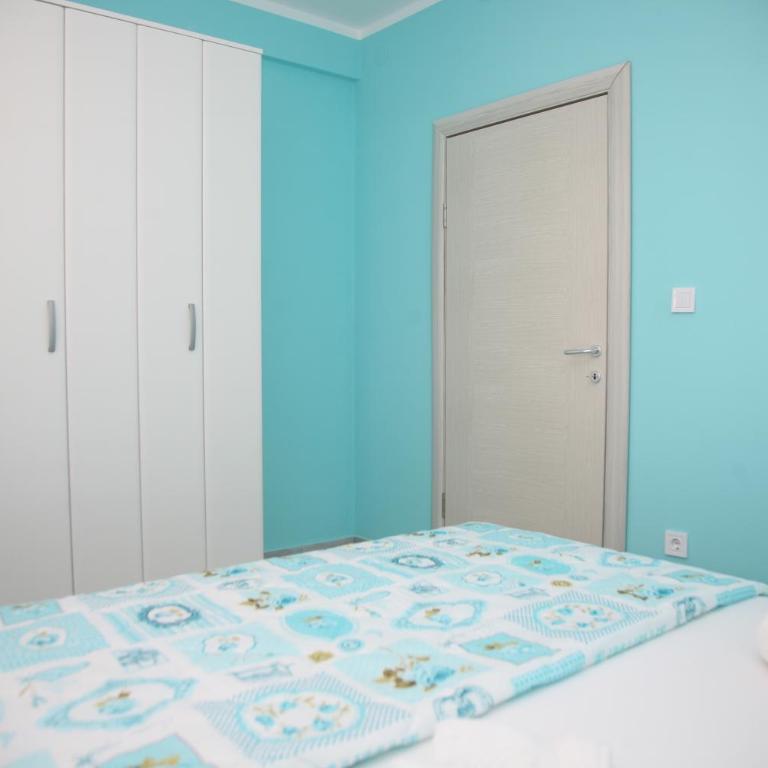 Apartments Mira - One-Bedroom Apartment - 12