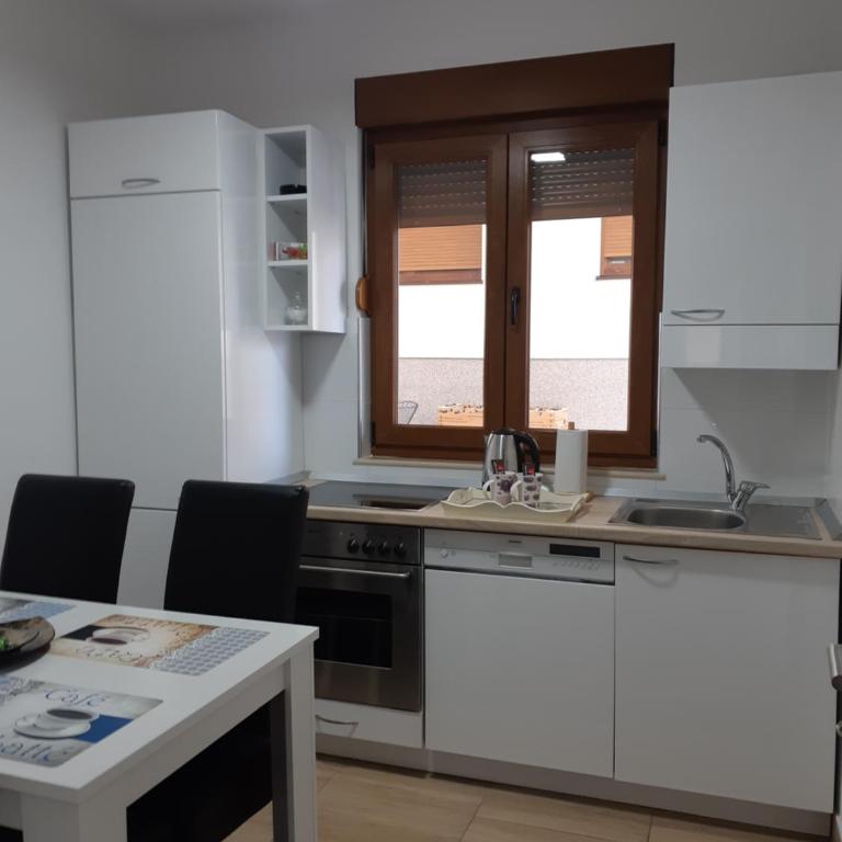Apartments Kapetanovina - Two-Bedroom Apartment - 15