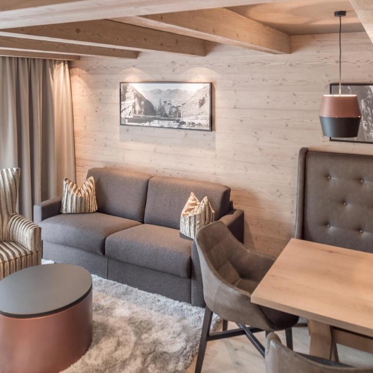 AlpenParks THE SECRET Sölden - Suite mit 2 Schlafzimmern und Balkon - 2