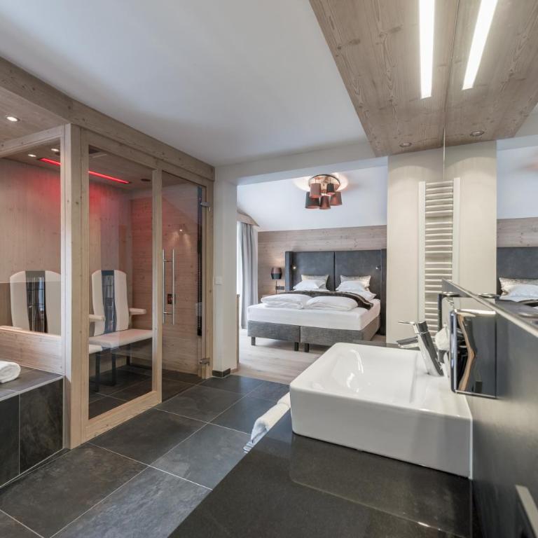 AlpenParks THE SECRET Sölden - Superior Suite mit Infrarotkabine - 2
