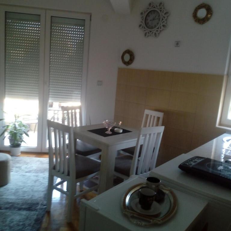 Агни - Apartman sa Terasom - 14