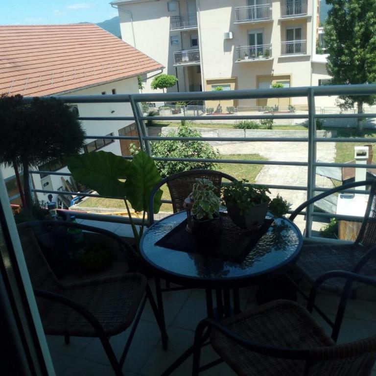 Агни - Apartman sa Terasom - 1