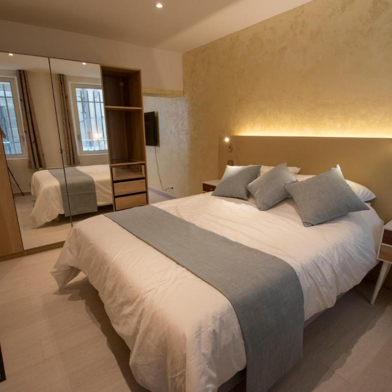 A l'ombre du Palais - Appartement - Rez-de-Chaussée - 14