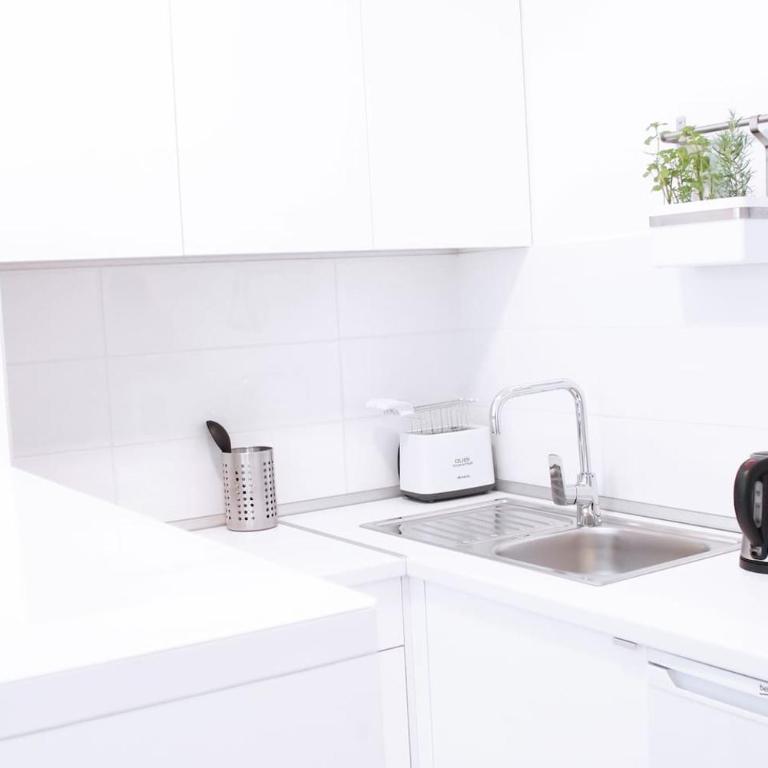 NEW Central Light Apartment with Private Parking - Apartman sa 1 Spavaćom Sobom - 9