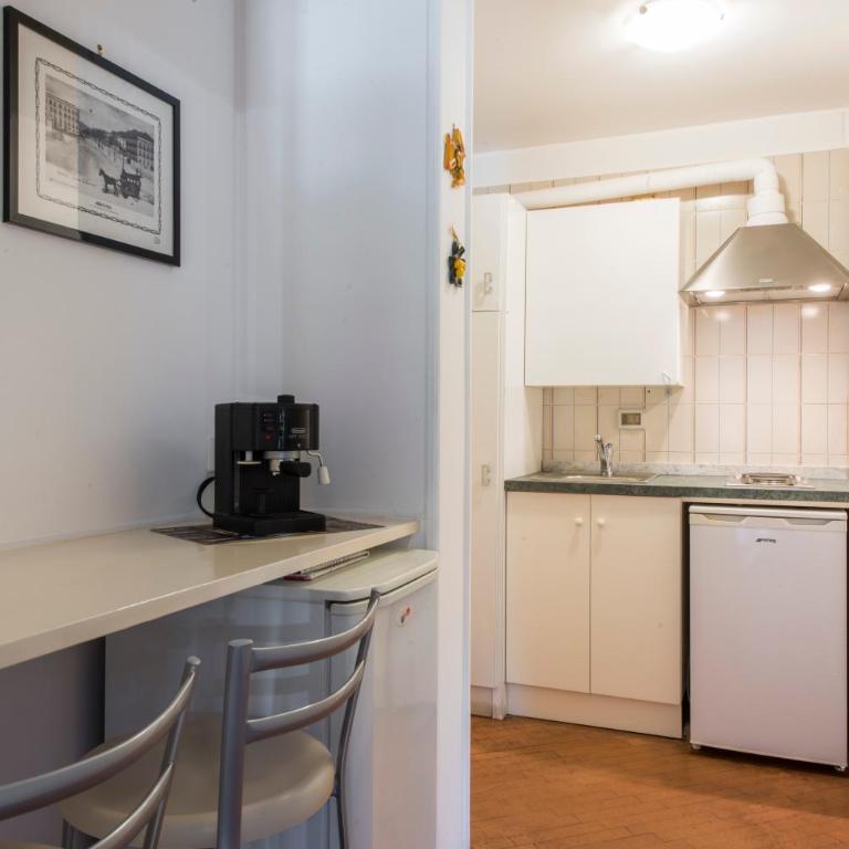 The Normans Apartments - Deluxe Apartment - 21