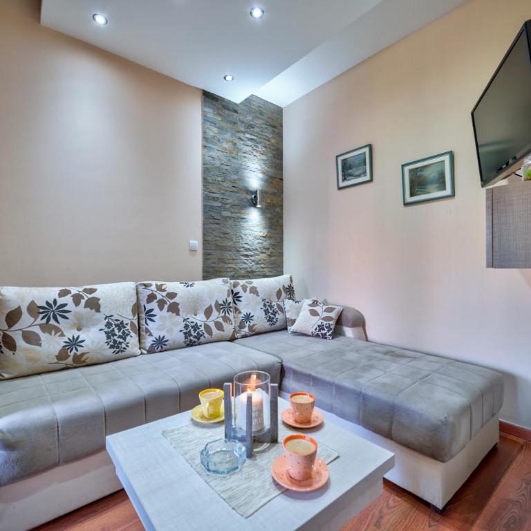 Apartman Aura - Studio Apartman s Balkonom - 1
