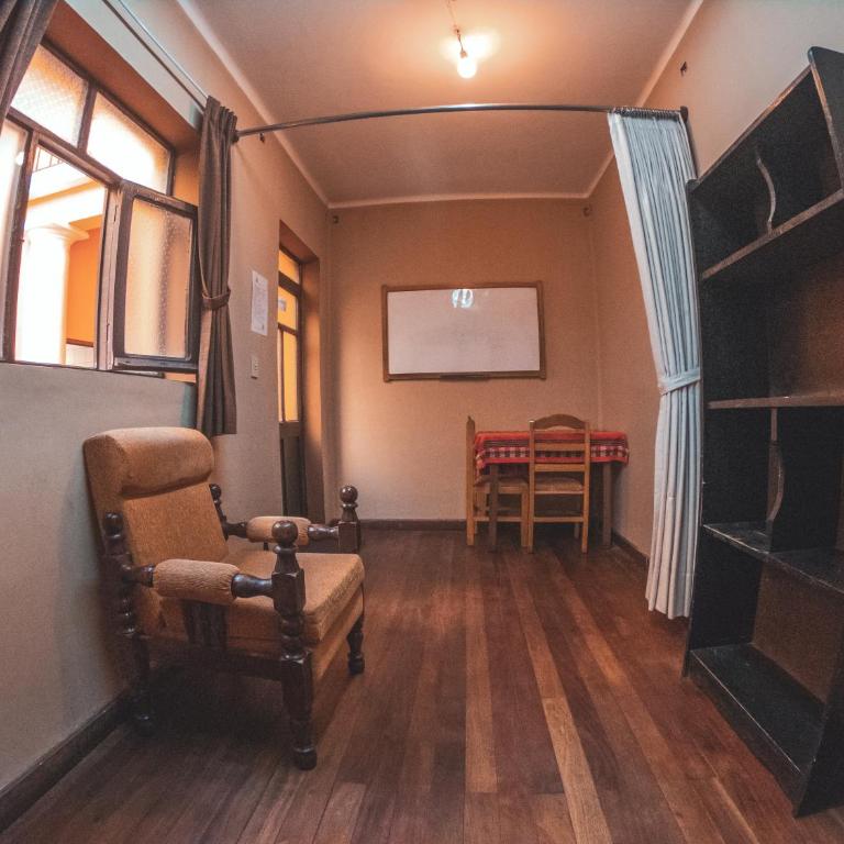 Colors House - Habitación Doble con baño privado externo - 3