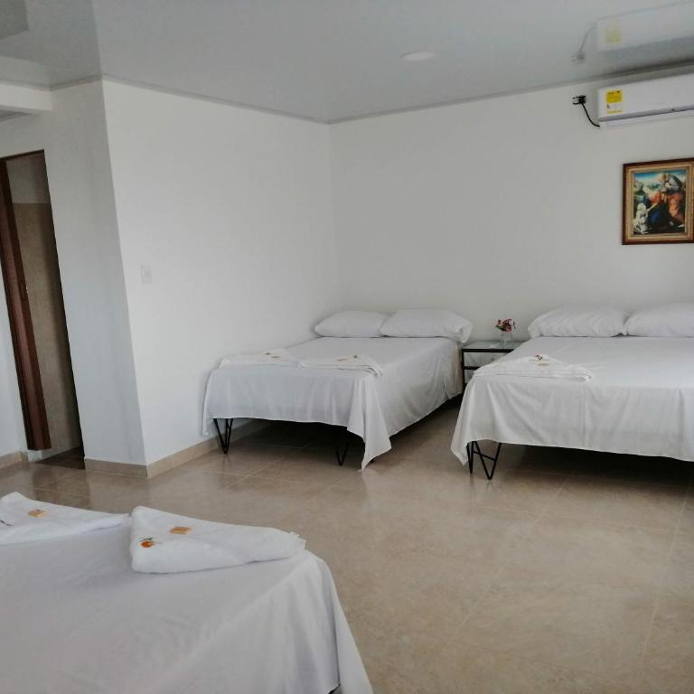 San José Tatacoa - Habitación Familiar con baño privado - 2