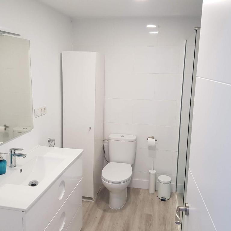 Ático en Almuñecar. Primera línea de playa con vistas espectaculares - Apartamento con vistas al mar - 18