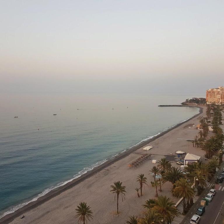 Ático en Almuñecar. Primera línea de playa con vistas espectaculares - Apartamento con vistas al mar - 28