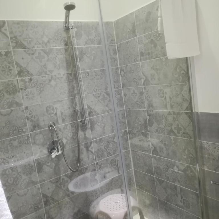affittacamere BABY - Camera Matrimoniale/Doppia con Letti Singoli con Bagno Privato - 11