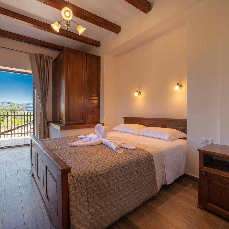 Villa Old Castle Apartments - Villa with Private Pool - 35
