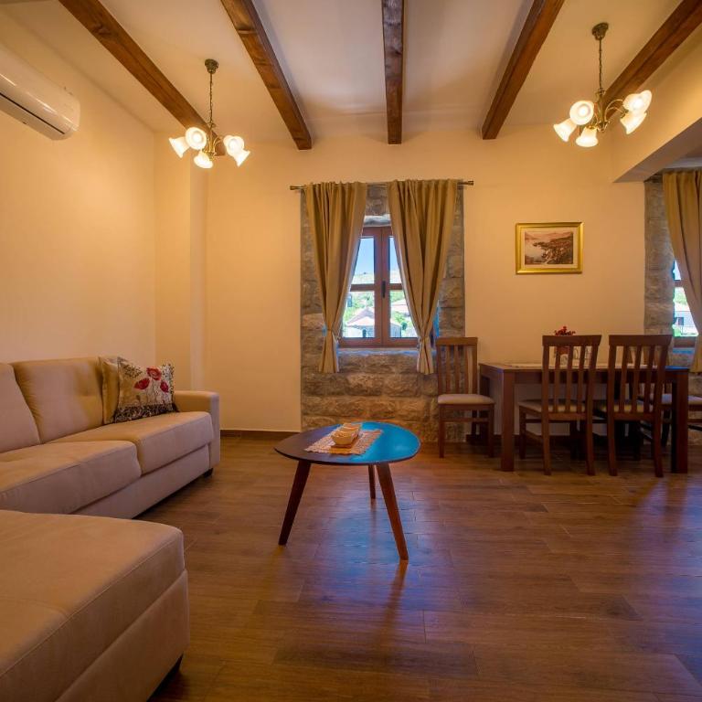 Villa Old Castle Apartments - Villa with Private Pool - 27