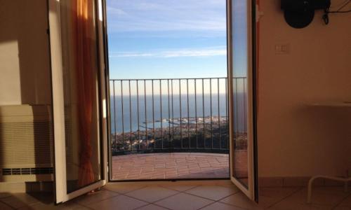 CASA VACANZE SANTI - Casa con 1 Camera da Letto - 2