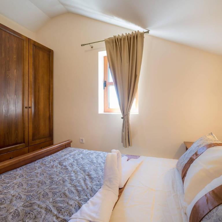 Villa Old Castle Apartments - Villa with Private Pool - 24