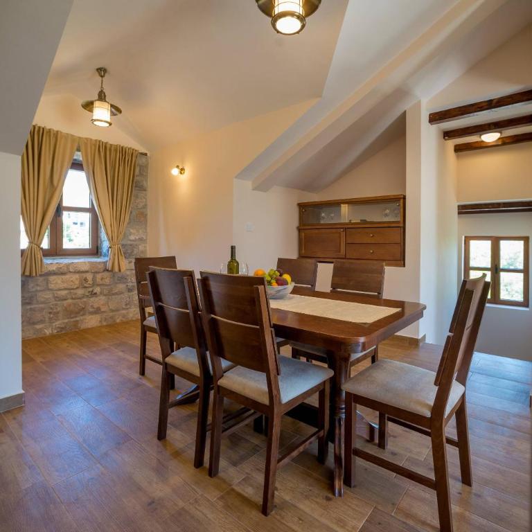 Villa Old Castle Apartments - Villa with Private Pool - 20