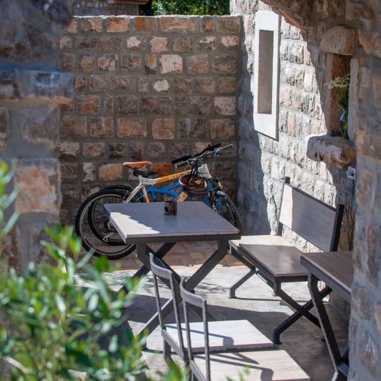 Villa Old Castle Apartments - Villa with Private Pool - 38
