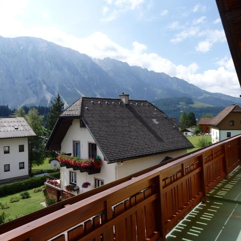 Apartments Haus Steinbock - Apartment mit 2 Schlafzimmern und Balkon - 2