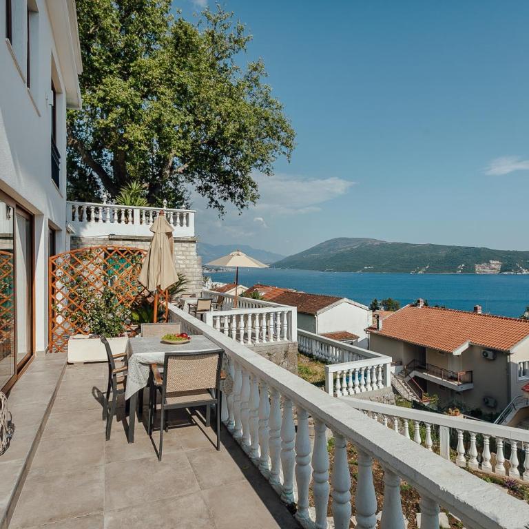 Apartments Belvedere - Studio Apartment with Sea View - 14
