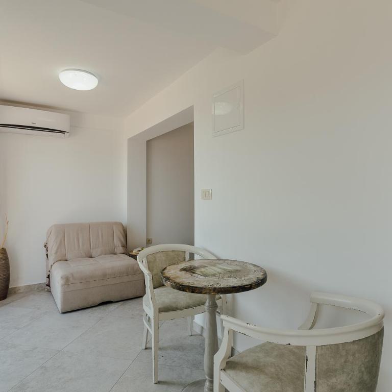 Apartments Belvedere - Studio Apartment with Sea View - 19