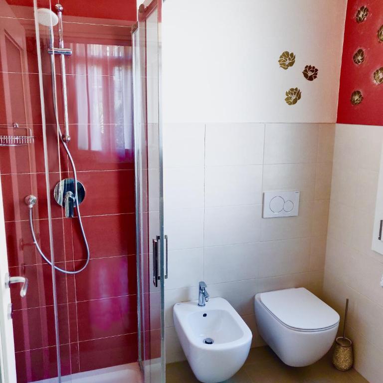 Bravo 18 - Camera Matrimoniale con Bagno Privato - 3