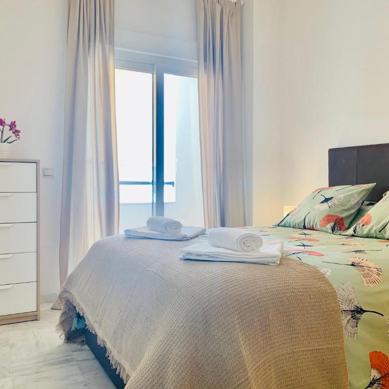 Homely Málaga Parras con terraza interior y parking privado bajo suplemento - One-Bedroom Apartment - 2