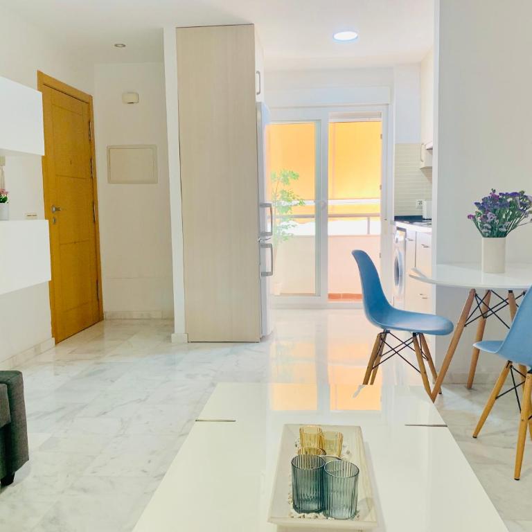 Homely Málaga Parras con terraza interior y parking privado bajo suplemento - One-Bedroom Apartment - 1