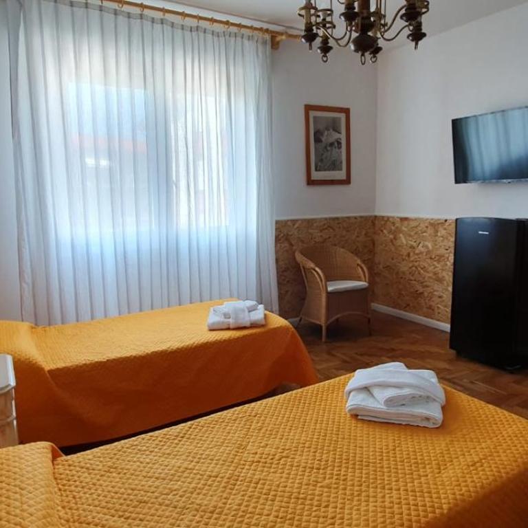 Venice Treviso Airport Bed - Zweibettzimmer mit Gemeinschaftsbad - 1
