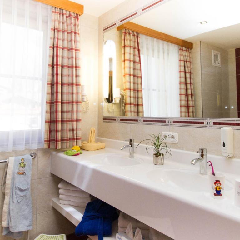 Familienhotel Oberkarteis - Familiensuite - 14