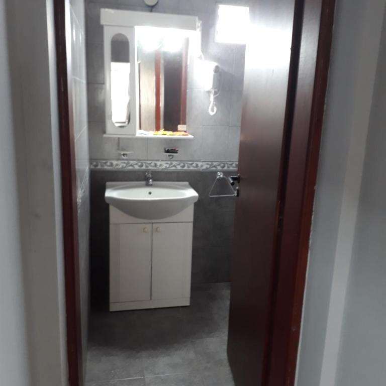 Departamnto San Nicolas De Los Arroyos - Apartamento - 6