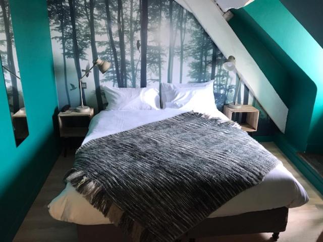 Hotel Du Cygne Tours - Chambre mansardée double ou twin - Accessible uniquement par escalier - 5