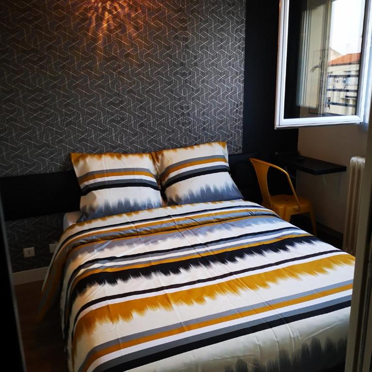 Hôtel Brasserie L'ESCALE à Bergerac - Chambre Double - 2