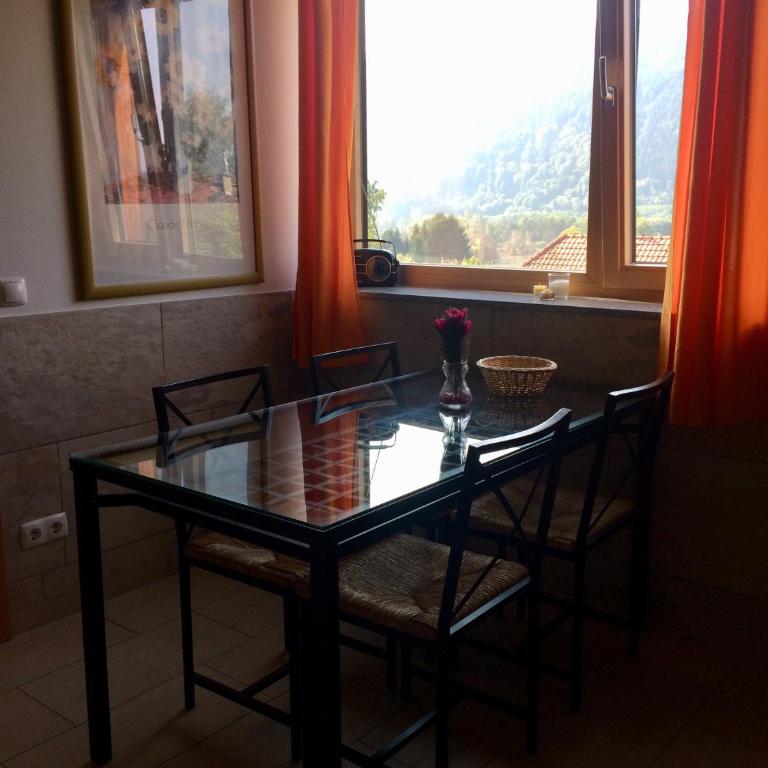 Ferienwohnung Frieser - Apartment mit 2 Schlafzimmern, Terrasse und Seeblick - 5