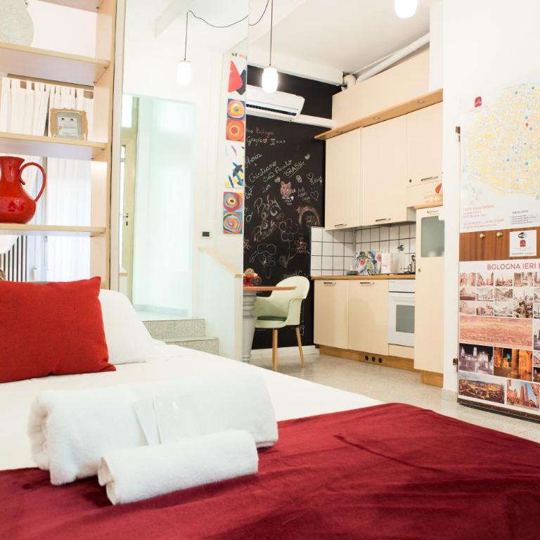 8- Tourist House Bologna - Light House - Self check-in - Appartamento con 1 Camera da Letto - 5