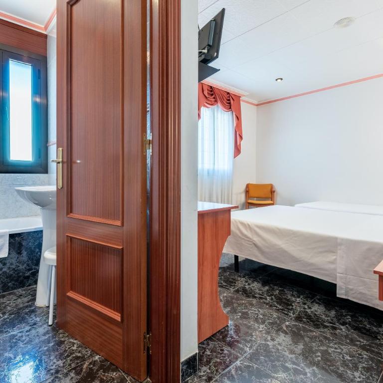 Hotel Canadá - Habitación Doble con cama supletoria - 13
