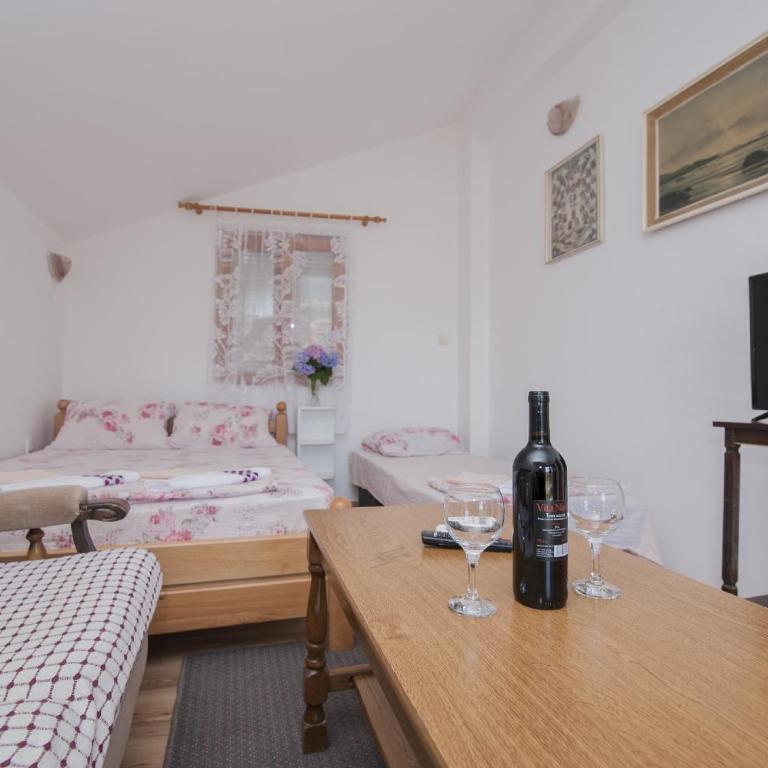 Apartments For Friends - Komfor Apartman s 2 Spavaće Sobe i Balkonom - 11