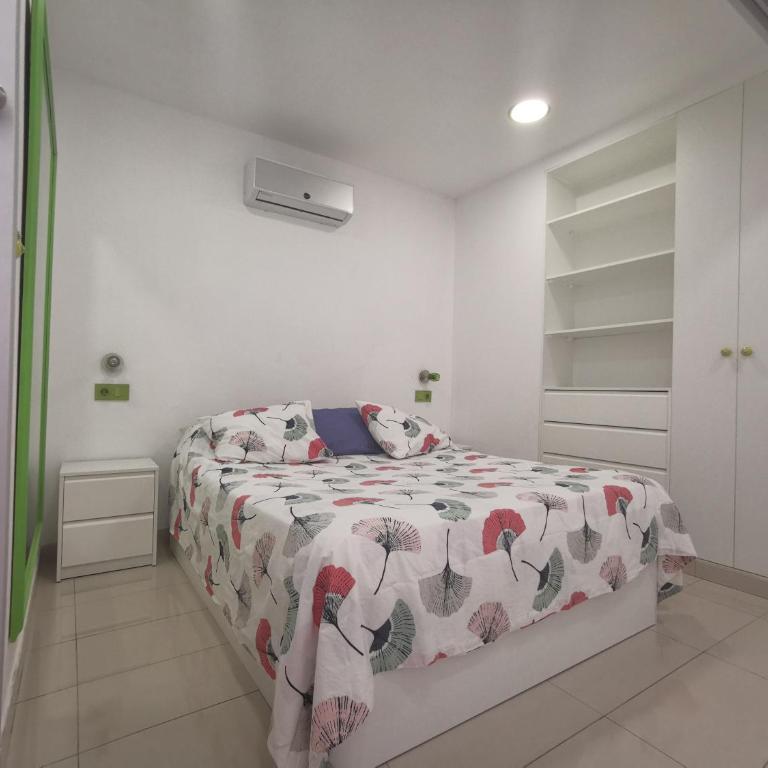 Tenerife Royal Gardens - Las Vistas TRG - Viviendas Vacacionales - Holiday Home with Terrace and Lateral Sea View - 20