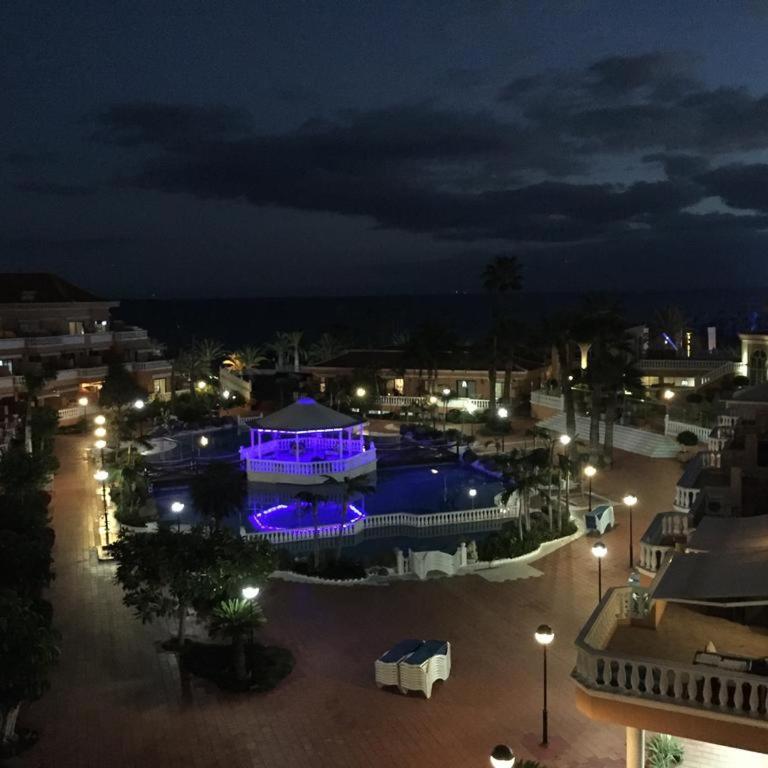 Tenerife Royal Gardens - Las Vistas TRG - Viviendas Vacacionales - Holiday Home with Terrace and Lateral Sea View - 19